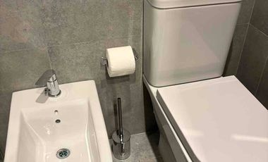 Oportunidad: A estrenar, particular alquila monoambiente amueblado y equipado completo, en calle Córdoba 534 BLISS Tower, zona centro de Neuquén.