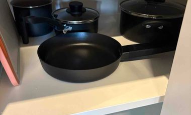 Oportunidad: A estrenar, particular alquila monoambiente amueblado y equipado completo, en calle Córdoba 534 BLISS Tower, zona centro de Neuquén.