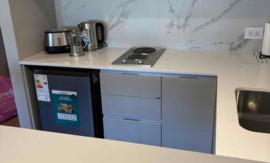 Oportunidad: A estrenar, particular alquila monoambiente amueblado y equipado completo, en calle Córdoba 534 BLISS Tower, zona centro de Neuquén.