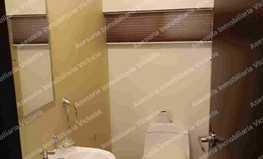 Alquilo casa amoblada en Urbanización Napoli con piscina.