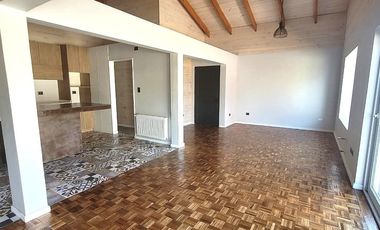 Casa nueva 5D, barrio tranquilo, jardín