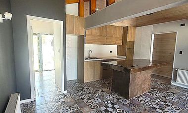 Casa nueva 5D, barrio tranquilo, jardín