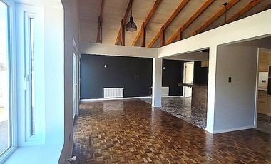 Casa nueva 5D, barrio tranquilo, jardín