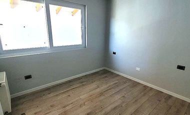 Casa nueva 5D, barrio tranquilo, jardín