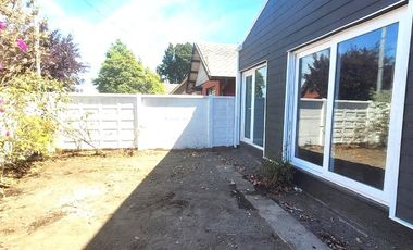 Casa nueva 5D, barrio tranquilo, jardín