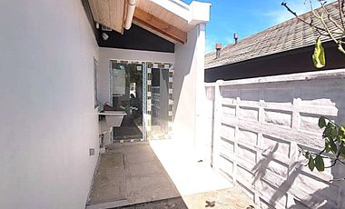 Casa nueva 5D, barrio tranquilo, jardín