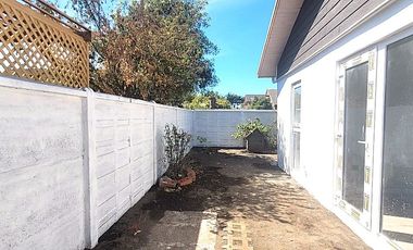 Casa nueva 5D, barrio tranquilo, jardín