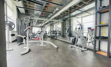 RENTA DEPARTAMENTO AMOBLADO EN NACIONES UNIDAS, EDIFICIO UNIQUE, 3 habitaciones cada una con su baño.