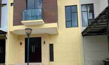 DISEWAKAN RUMAH CANTIK DAERAH HOLLAND VILLAGE, HARGA SANGAT MURAH
