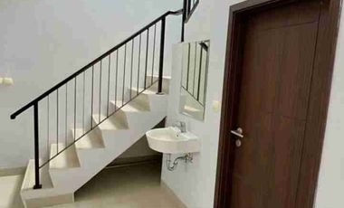 DISEWAKAN RUMAH CANTIK DAERAH HOLLAND VILLAGE, HARGA SANGAT MURAH