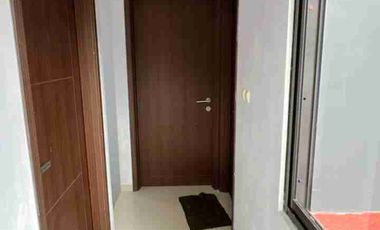 DISEWAKAN RUMAH CANTIK DAERAH HOLLAND VILLAGE, HARGA SANGAT MURAH