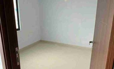 DISEWAKAN RUMAH CANTIK DAERAH HOLLAND VILLAGE, HARGA SANGAT MURAH