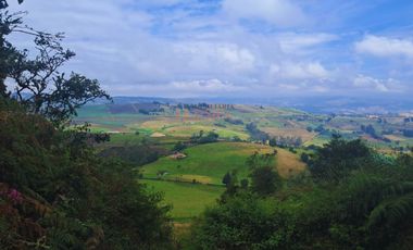 Finca en venta, Ubicada en Soracá; Boyacá.