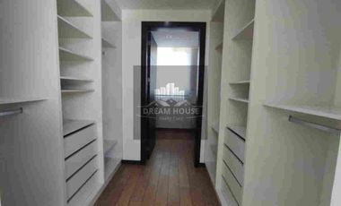 Renta de Casa Amplia de 3 dormitorios, Sector Tumbaco, Quito, Ecuador