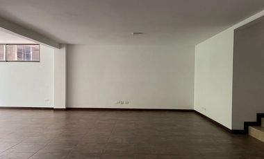 Casa en arriendo en Aves María, Sabaneta