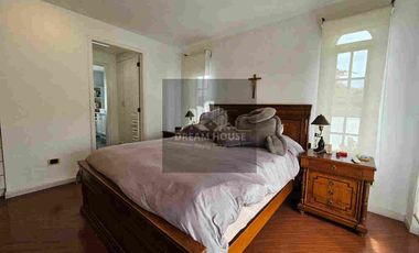 Renta de Casa, 4 dormitorios, Sector Colegio Menor, Cumbayá, Ecuador