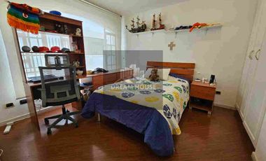 Renta de Casa, 4 dormitorios, Sector Colegio Menor, Cumbayá, Ecuador