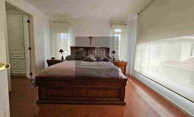 Renta de Casa, 4 dormitorios, Sector Colegio Menor, Cumbayá, Ecuador