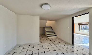 CASA EN RENTA EN METEPEC, ZONA GALERIAS METEPEC