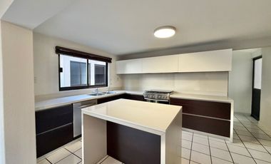 CASA EN RENTA EN METEPEC, ZONA GALERIAS METEPEC