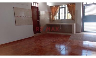 Alquilo Mini Departamento Habitación En Urb San Salvador - 1Er Piso - 40M2 - S/900