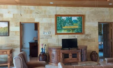 The Beautiful Villa Absolute Beach Front For Sale, North Bali Area