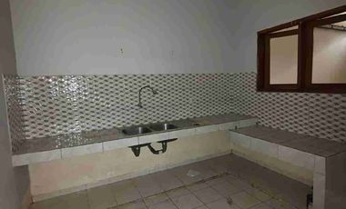 Murah ! Rumah 2 Lantai 10x18 Jalanan 3 Mobil Siap Huni