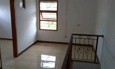 rumah siap huni modern minimalis di komplek cisaranten arcamanik kota Bandung