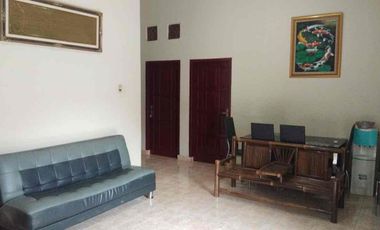 Disewakan Rumah Full Furnish lokasi tengah kota
