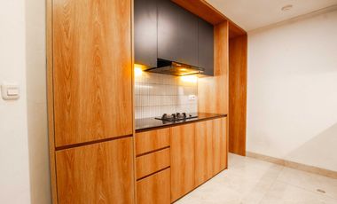 Sewa Apartemen Puri Casablanca 3+1 BR Full Furnished | Modern | Nice View | Lokasi Strategis : Kuningan–Menteng