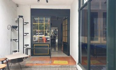 Dijual/Disewakan Rumah 2 lantai ex cafe untuk tempat tinggal dan usaha di Sayap Arcamanik Ref.05182