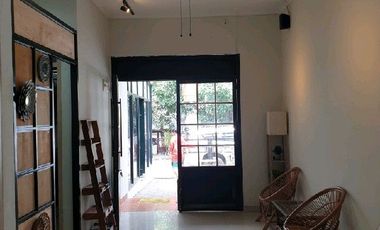 Dijual/Disewakan Rumah 2 lantai ex cafe untuk tempat tinggal dan usaha di Sayap Arcamanik Ref.05182