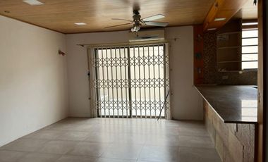 [Venta o Renta] Amplia casa de 3 dorm. + oficina en zona exclusiva de Manta