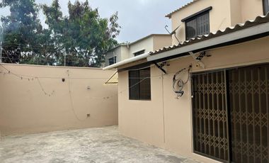 [Venta o Renta] Amplia casa de 3 dorm. + oficina en zona exclusiva de Manta