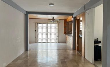 [Venta o Renta] Amplia casa de 3 dorm. + oficina en zona exclusiva de Manta