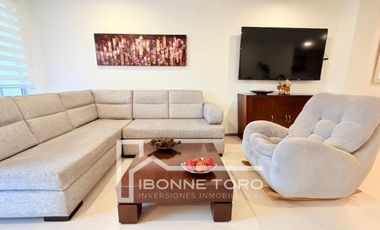 CASA EN CONJUNTO CERRADO EN LA FLORIDA