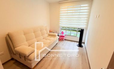 CASA EN CONJUNTO CERRADO EN LA FLORIDA