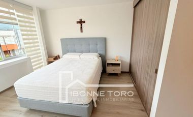 CASA EN CONJUNTO CERRADO EN LA FLORIDA