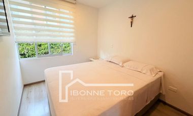 CASA EN CONJUNTO CERRADO EN LA FLORIDA