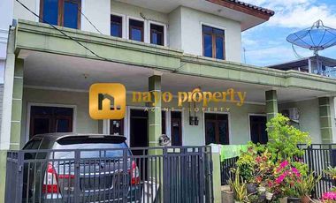 Rumah Bagus Tanah Luas Dalam Komplek Strategis Dekat Sunmarecon dan Stasiun di Bekasi Kota