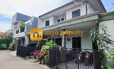 Rumah Bagus Tanah Luas Dalam Komplek Strategis Dekat Sunmarecon dan Stasiun di Bekasi Kota