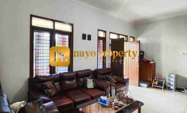 Rumah Bagus Tanah Luas Dalam Komplek Strategis Dekat Sunmarecon dan Stasiun di Bekasi Kota