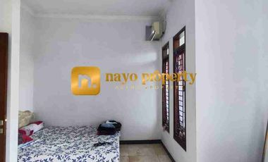 Rumah Bagus Tanah Luas Dalam Komplek Strategis Dekat Sunmarecon dan Stasiun di Bekasi Kota