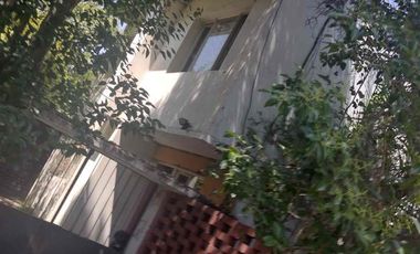 Venta Casa 4D 2B con Estacionamiento.Oportunidad de Inversión