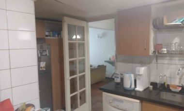 Venta Casa 4D 2B con Estacionamiento.Oportunidad de Inversión