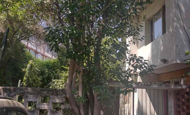 Venta Casa 4D 2B con Estacionamiento.Oportunidad de Inversión