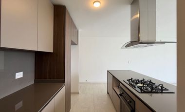 Majestuoso apartamento en Ivory con 126 m2 , 3 alcobas y vista a las montañas. Cerritos. Pereira.