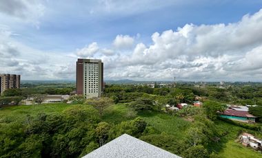 Majestuoso apartamento en Ivory con 126 m2 , 3 alcobas y vista a las montañas. Cerritos. Pereira.