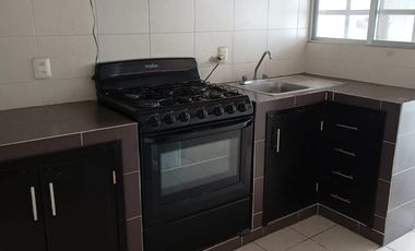 CASA  EN RENTA EN SOYANIQUILPAN, AMUEBLADA Y CON SERVICIOS:  4 CAMAS EQUIPADAS”