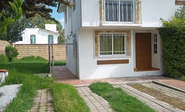 CASA EN RENTA “AMUEBLADA, CON SERVICIOS Y CON 5 CAMAS INDIVIDUALES”